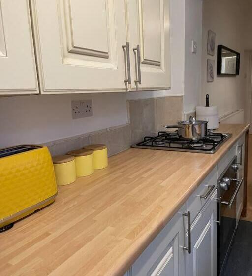 פנסיון Keary Entire House. 3 Beds. Bright And Cheerful