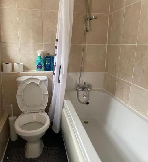 פנסיון Keary Entire House. 3 Beds. Bright And Cheerful