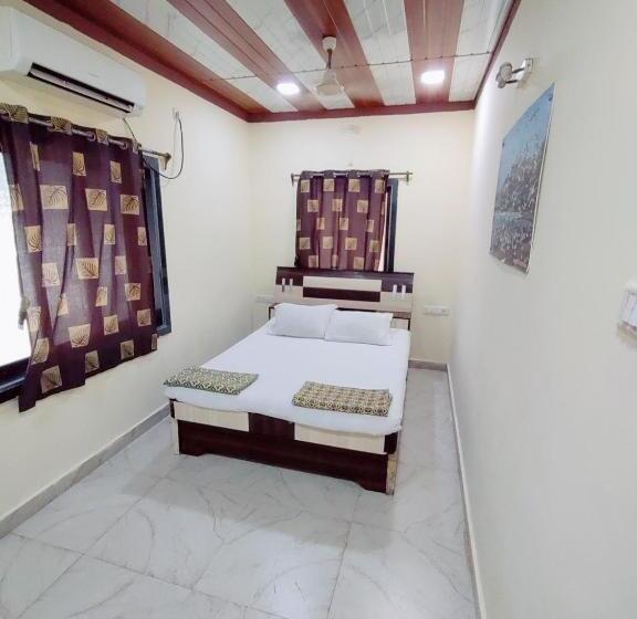 פנסיון Seaview