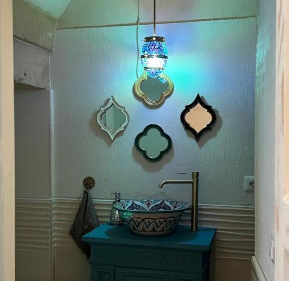 پانسیون Suite Zorah