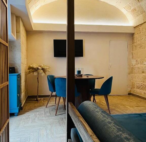 پانسیون Suite Zorah