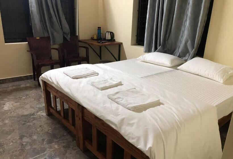 פנסיון Swarga Homestay