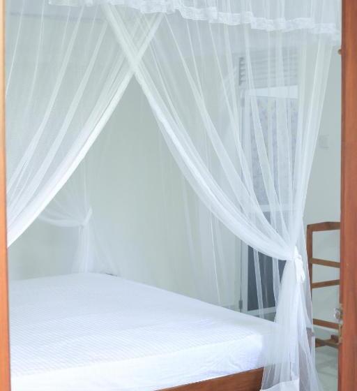 펜션 Venivila House