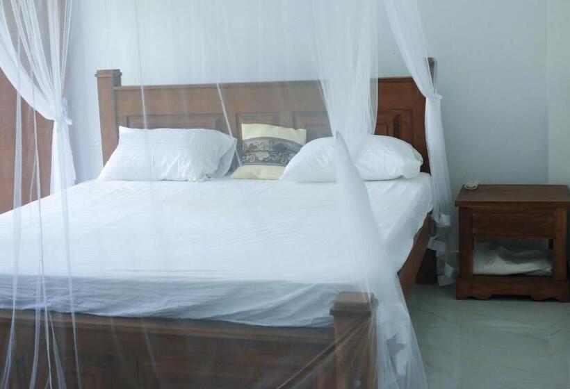 펜션 Venivila House