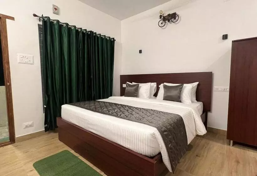 The Clover Resorts