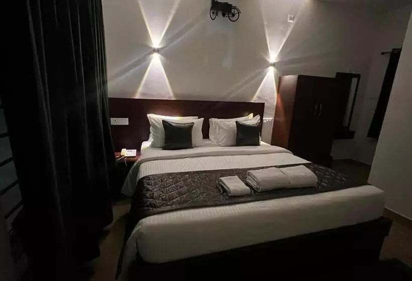 The Clover Resorts