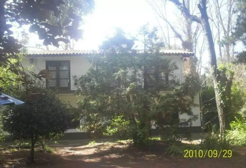 هاستل Hosteria Edelweis
