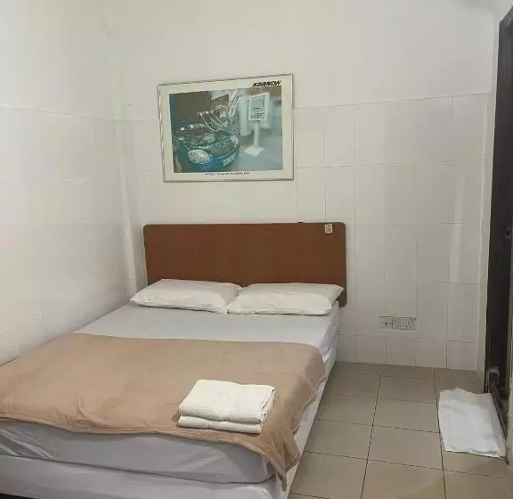 Amrise Hotel 12