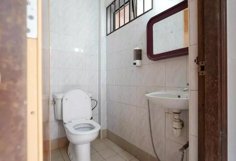 Amrise Hotel 12