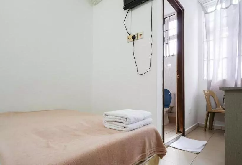 Amrise Hotel 12