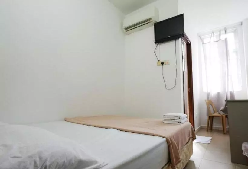 Amrise Hotel 12