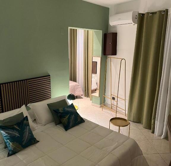 تختخواب و صبحانه La Porta Di Alba