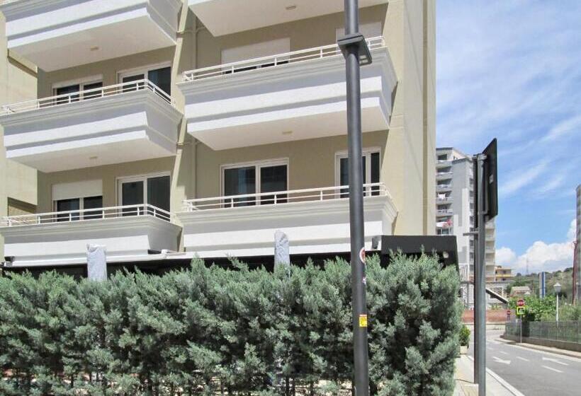 هتل Alvin Comfort