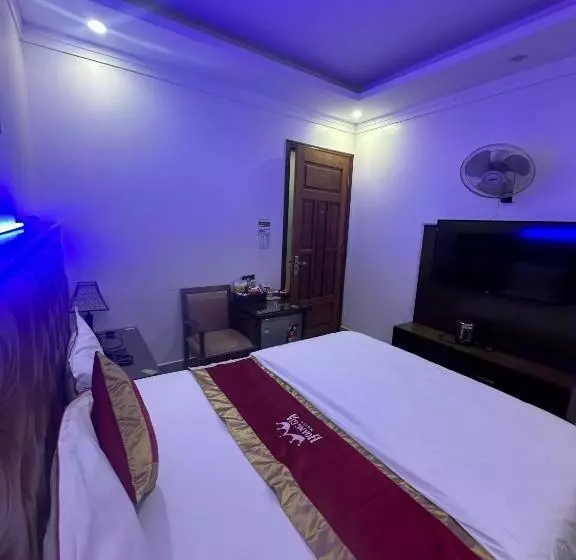 هتل Hoàng Gia Long Biên