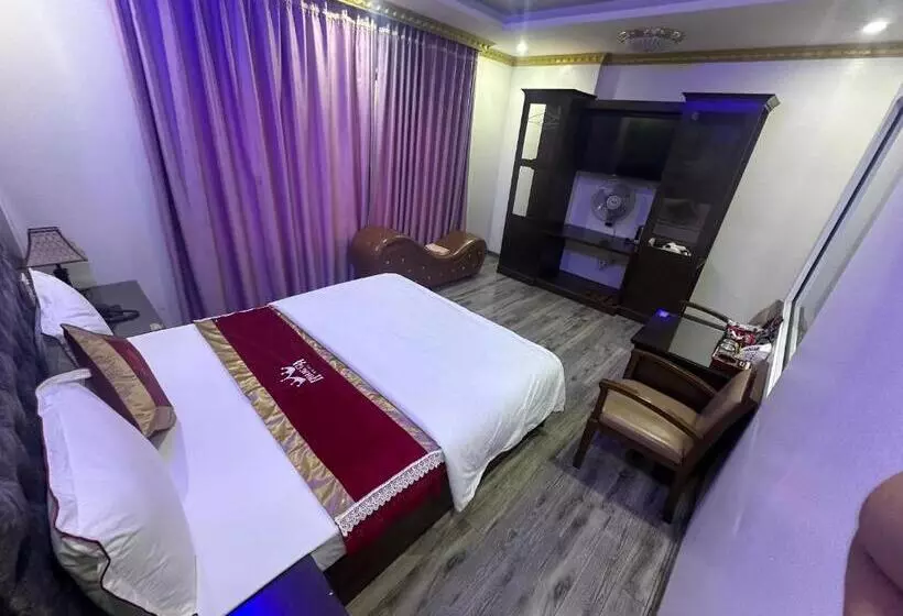 هتل Hoàng Gia Long Biên