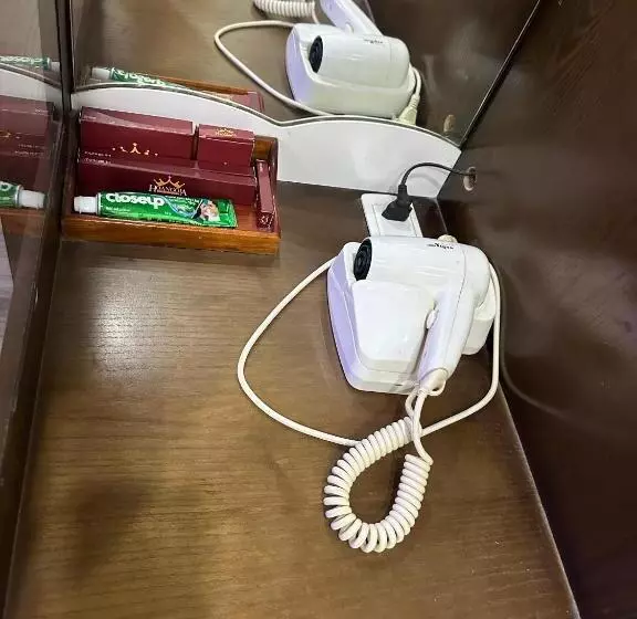 هتل Hoàng Gia Long Biên