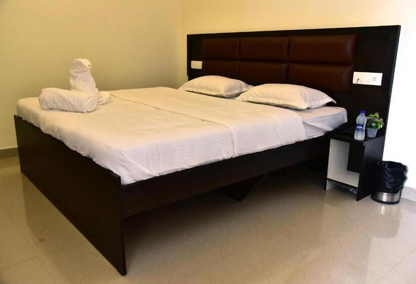 Hotel Lotus Gardenia