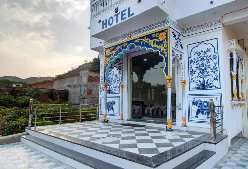 هتل Moon Mahal