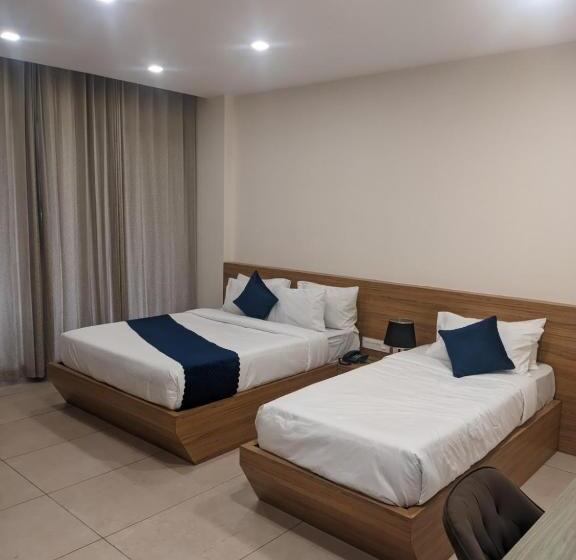 Hotel Mountview By Farstay Wayanad