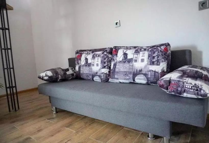 Hotelli Na Pagorbi Lutsk