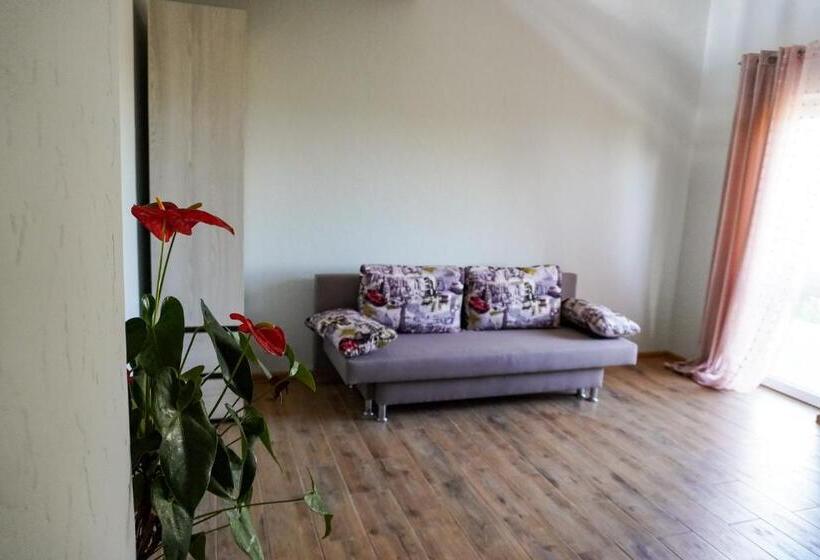 호텔 Na Pagorbi Lutsk