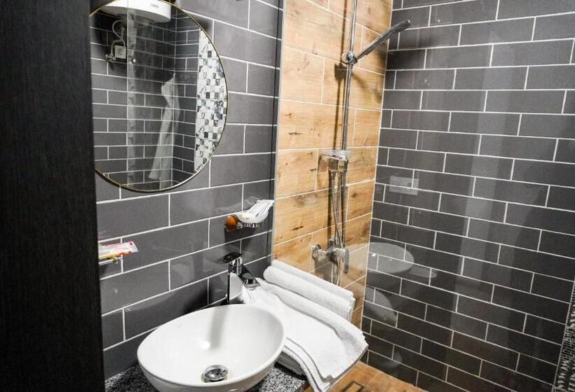 호텔 Na Pagorbi Lutsk