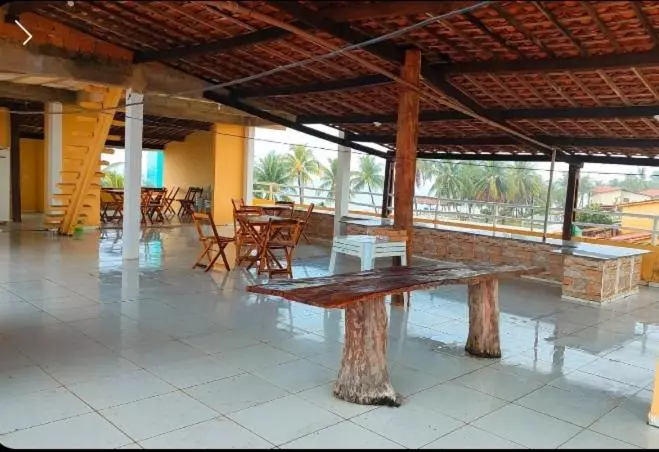Hotelli Pousada Pé Na Areia