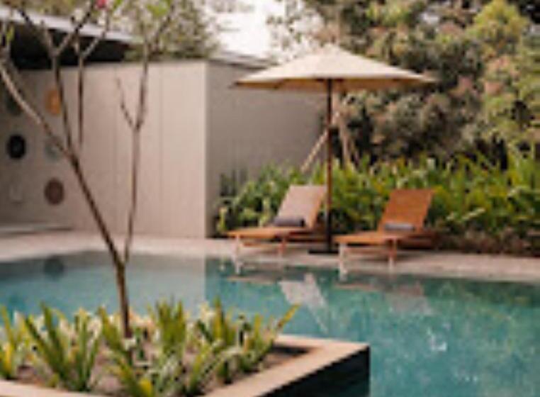 Hotel Raga Svara Rajkot