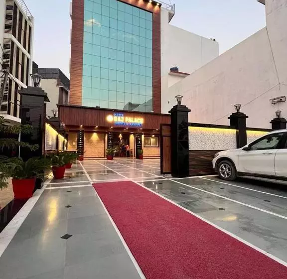 Hotelli Raj Palace, Ayodhya