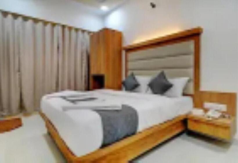בית מלון כפרי Sun Inn Residency , Navi Mumbai