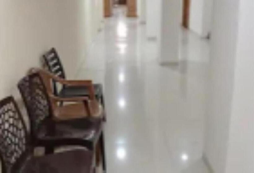 בית מלון כפרי Sun Inn Residency , Navi Mumbai