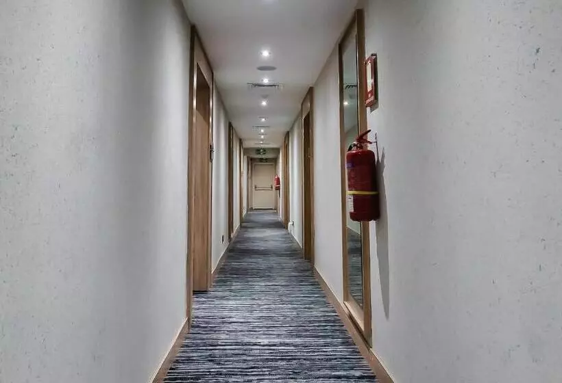 هتل Sunflower Residence Victoria Island