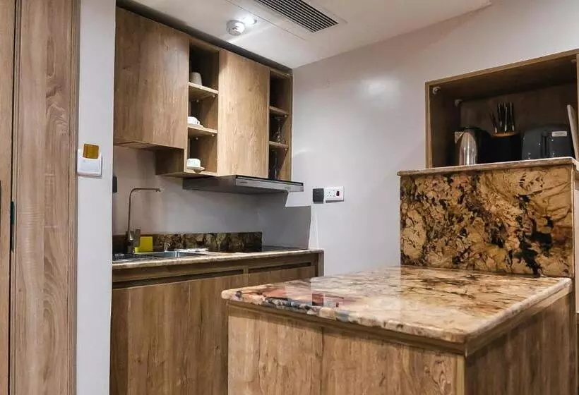هتل Sunflower Residence Victoria Island