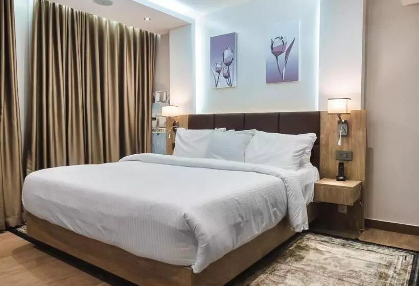 هتل Sunflower Residence Victoria Island