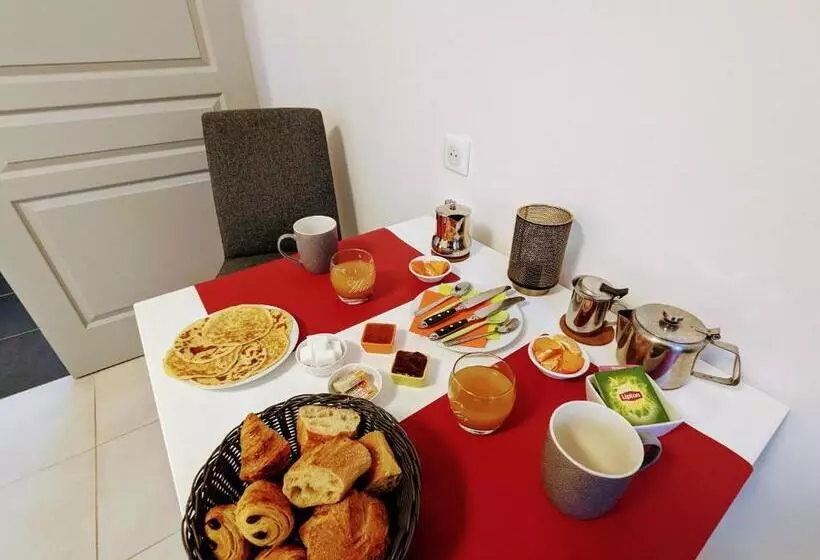 ペンション Guestroom Valençay, 1 Pièce, 2 Personnes   Fr 1 591 570