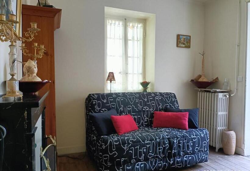 Пансион Guestroom Valençay, 1 Pièce, 2 Personnes   Fr 1 591 570