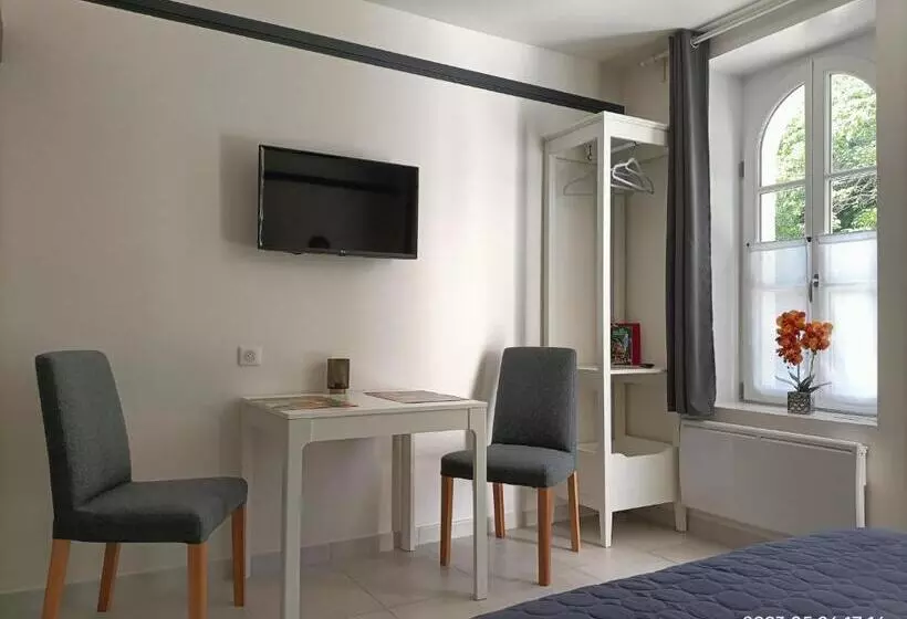 ペンション Guestroom Valençay, 1 Pièce, 2 Personnes   Fr 1 591 570