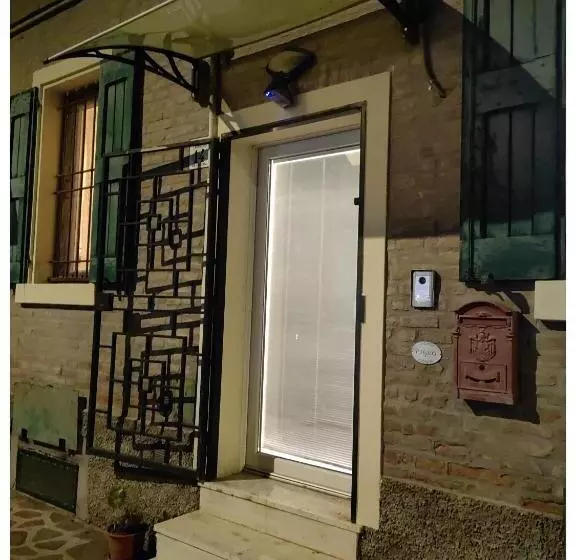 پانسیون Pigro House   Bologna Airport Suite