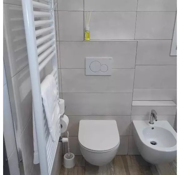 پانسیون Pigro House   Bologna Airport Suite