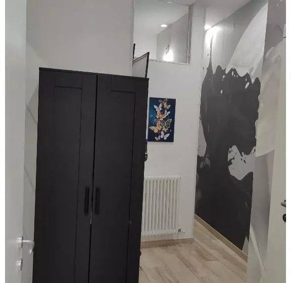 پانسیون Pigro House   Bologna Airport Suite