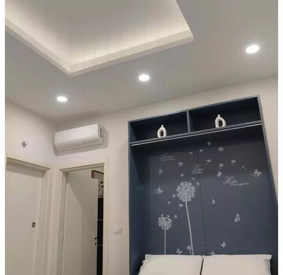 پانسیون Pigro House   Bologna Airport Suite