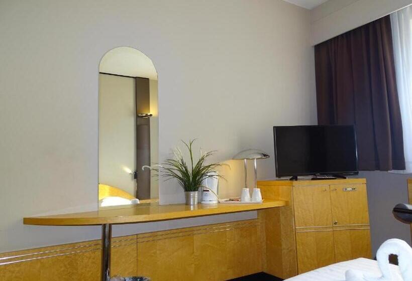 פנסיון Room In Apartment Value Stay Brussels South Comfort Studio Twin