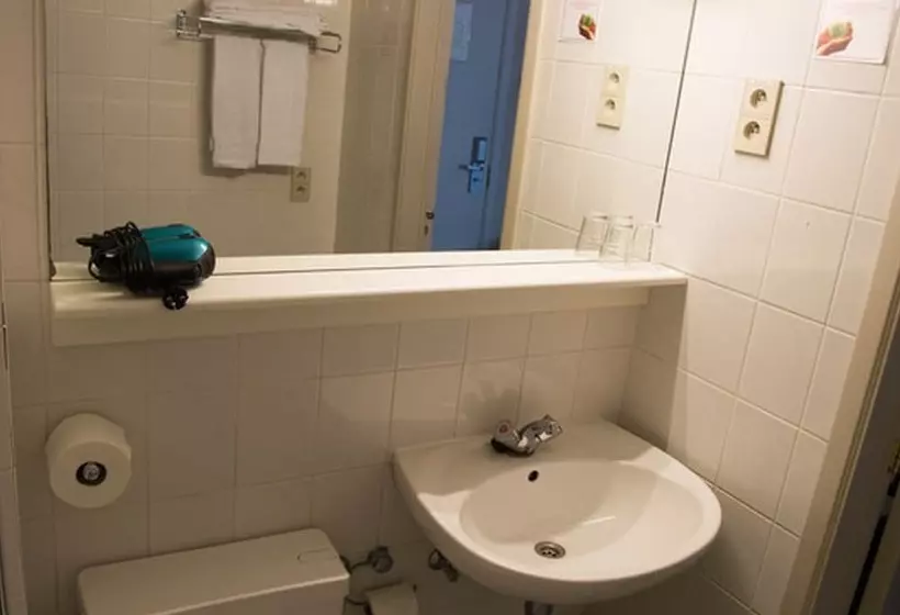 ペンション Room In Apartment   Value Stay Brussels South   Comfort Studio   Twin