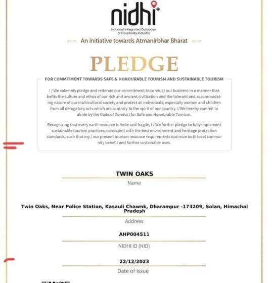 פנסיון Twin Oaks Kasauli