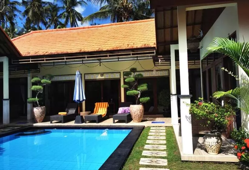 ペンション Villa Silence