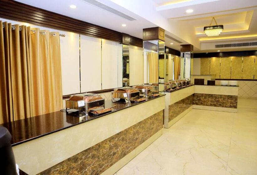 Pineberry Hotels   Near Golden Temple