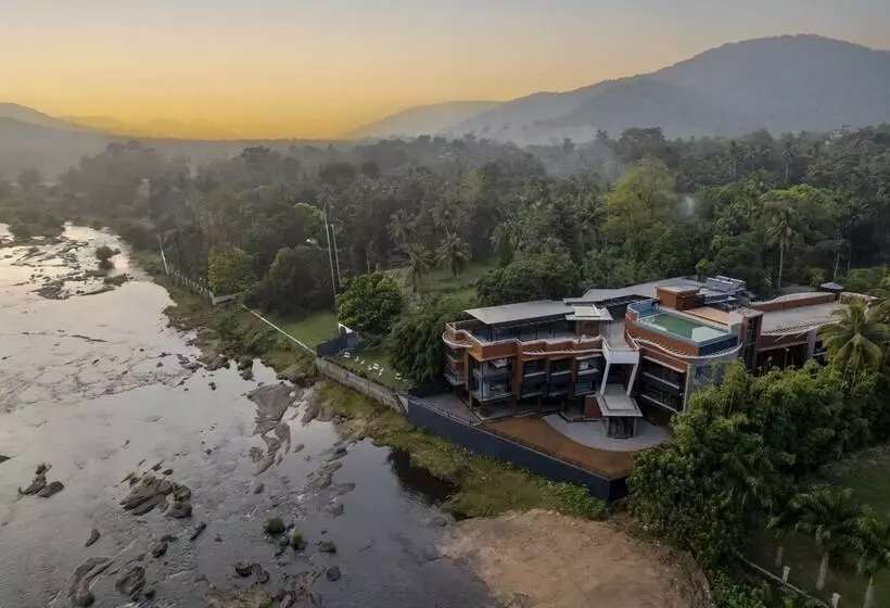 Lomakeskus Sterling Athirappilly