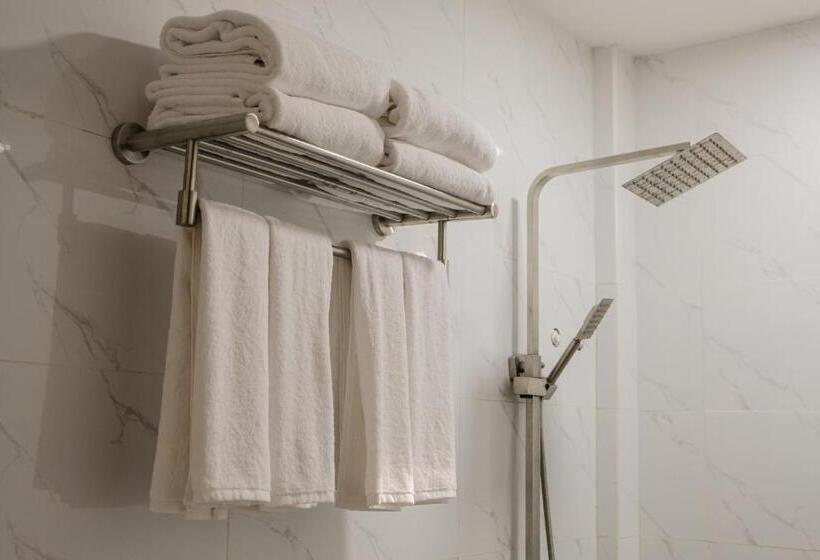 Saffire Beach Resort And Glamping