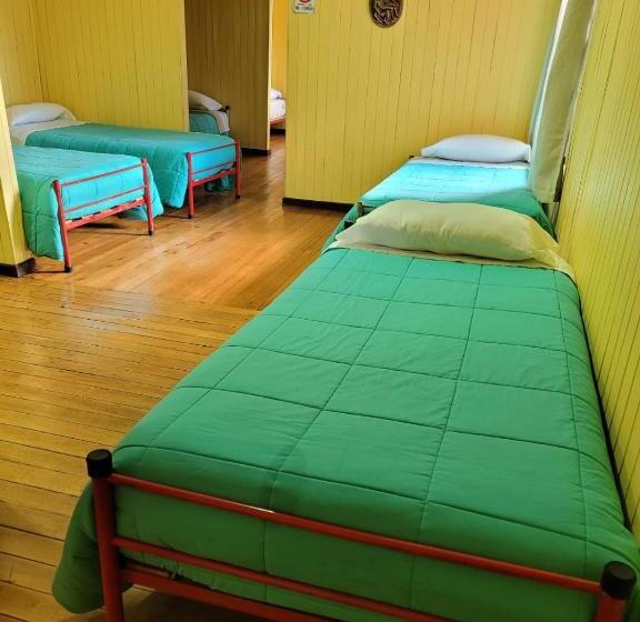 ユースホステル Casa Retiro Castro