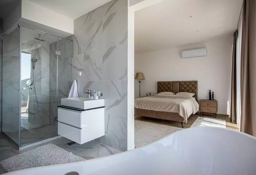 تختخواب و صبحانه Cape Montenegro Villas